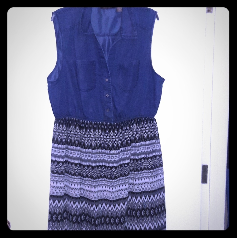 Sleeveless Hi-Low 👗